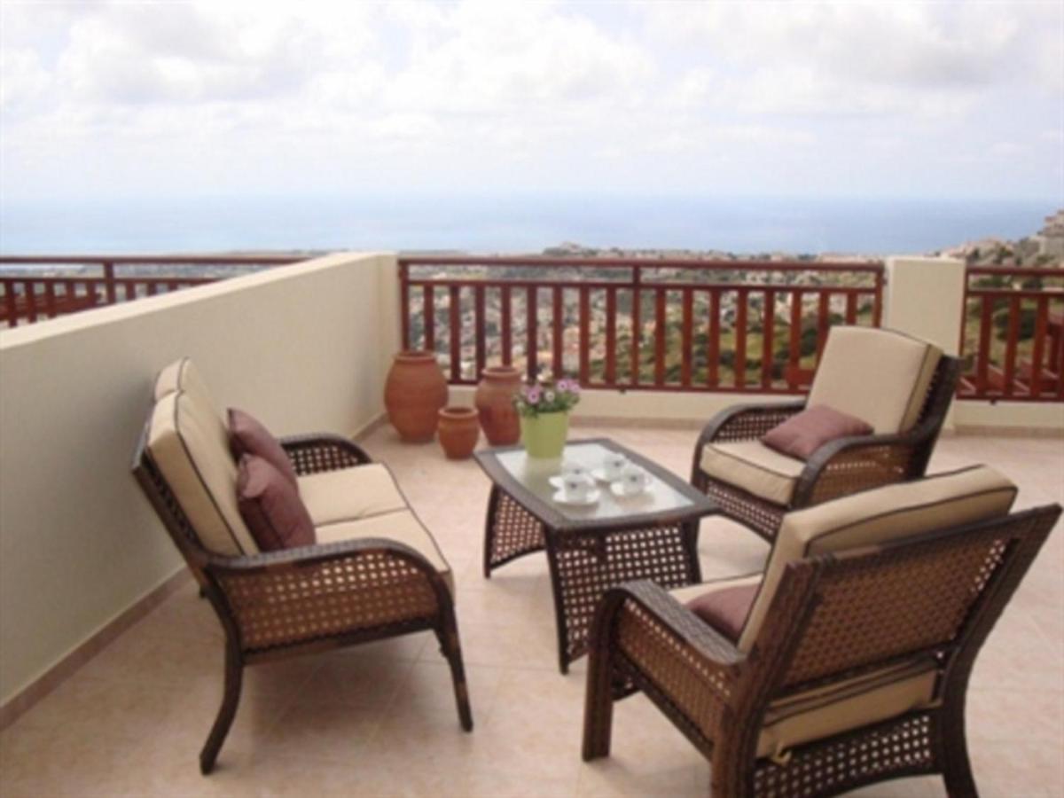 First Floor 2 Bedroom Apartment, Large Balcony, Amazing Sea Views, Communal Pool Pégeia Exteriör bild